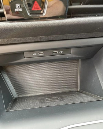 Volkswagen Golf cena 98000 przebieg: 59000, rok produkcji 2020 z Warszawa małe 742